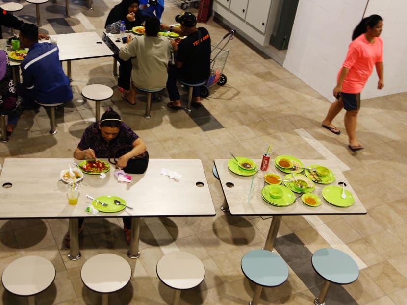 Some readers say hawker centres should reward patrons for returning trays.