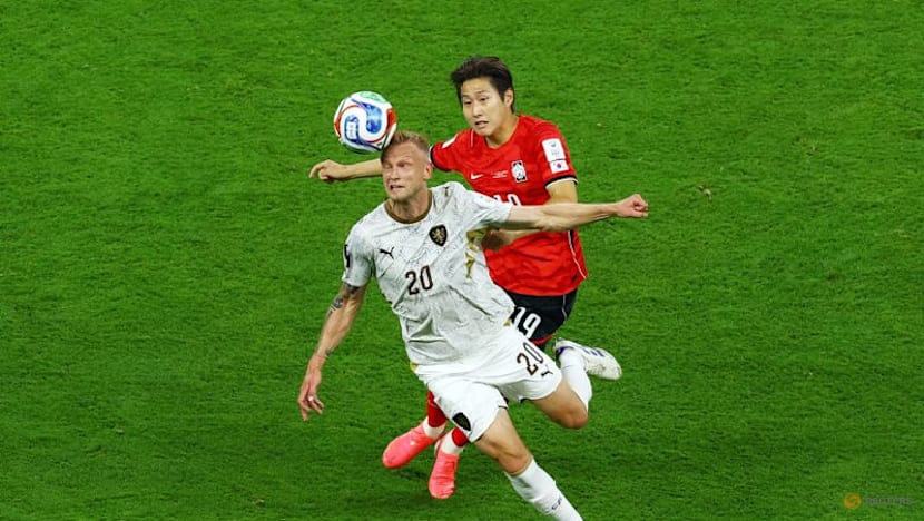 With fighting spirit, South Korea's beauty triumphs over Czech set-piece beasts