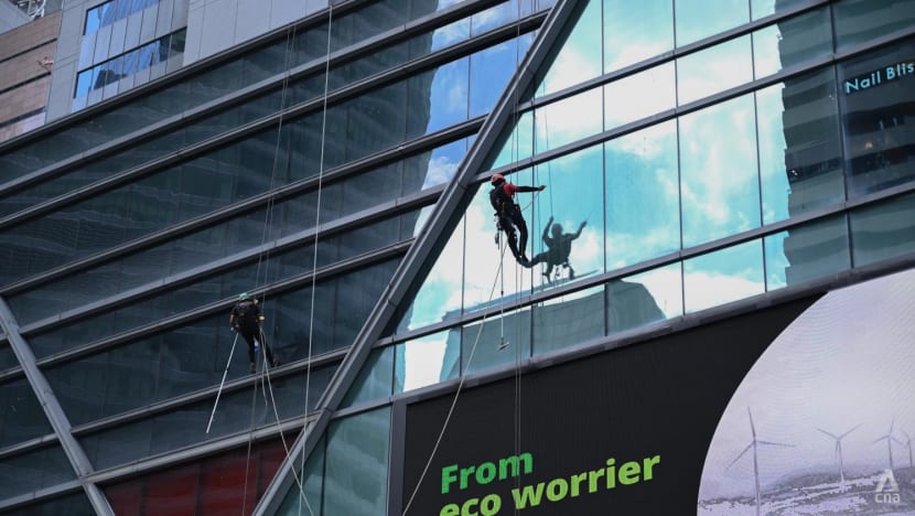 Singapore achieves workplace safety milestone; fatal injury rate dips below 1 per 100,000 workers Singapore achieves workplace safety milestone; fatal injury rate dips below 1 per 100,000 workers