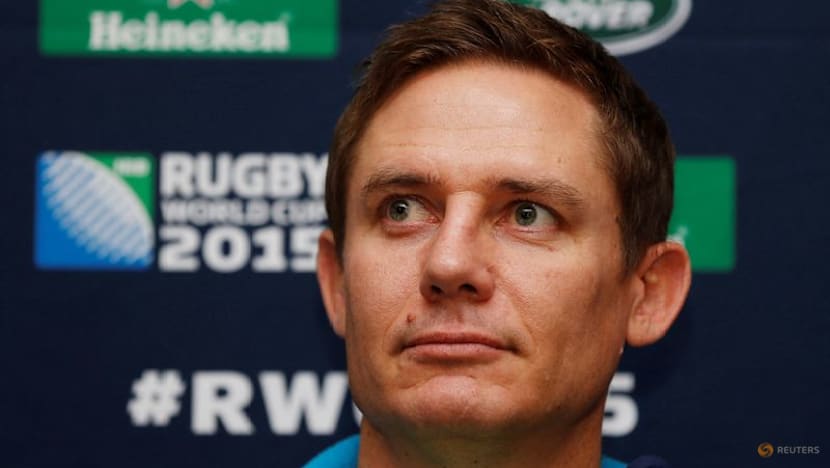 Larkham still has test coaching ambitions despite signing Brumbies extension