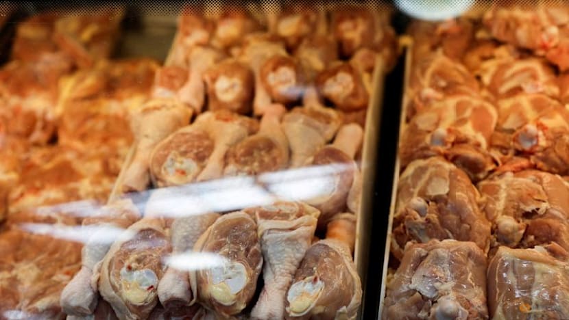 Brazil welcomes China lift of ban on poultry imports