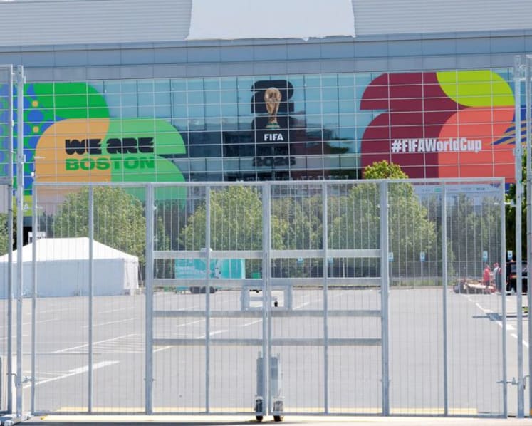 FIFA bans reusable bottles at World Cup venues citing safety concerns