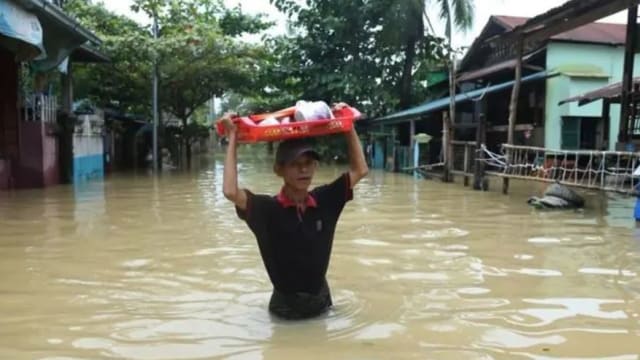 缅北连日豪雨洪水泛滥 数百人受困