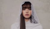 Lisa BLACKPINK dikabarkan putus dengan putra konglo LVMH usai absen ultah di Bali