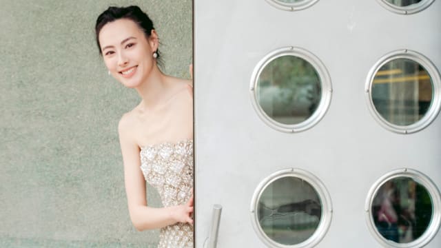 梁洛施情断李泽楷14年，终于公开新恋情！和导演马浴柯牵手被拍超甜