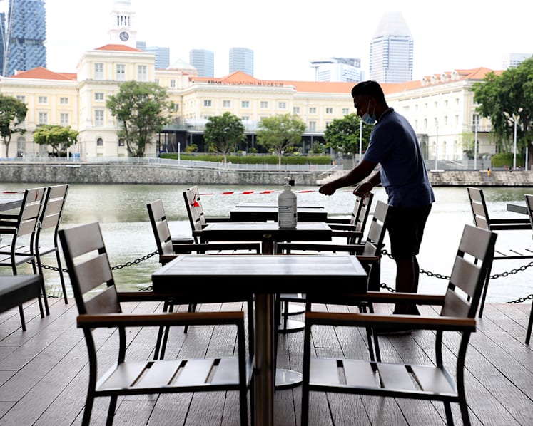 F&B establishments in CBD say 2-diner limit is ‘better than nothing’, but yearn for return of office crowd