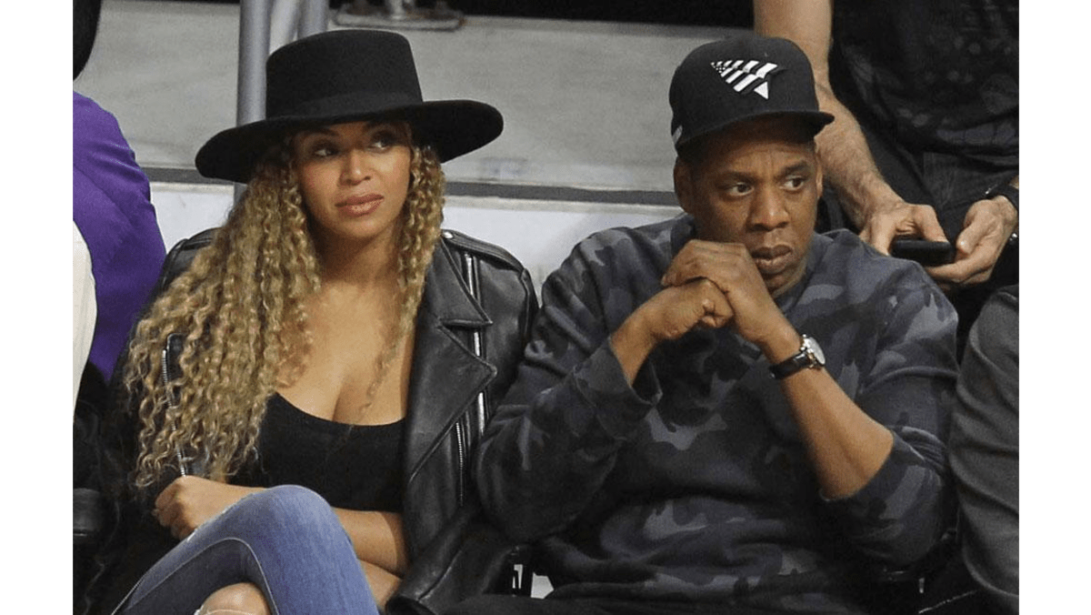 Beyonce accompanied by personal chef at hospital - 8days