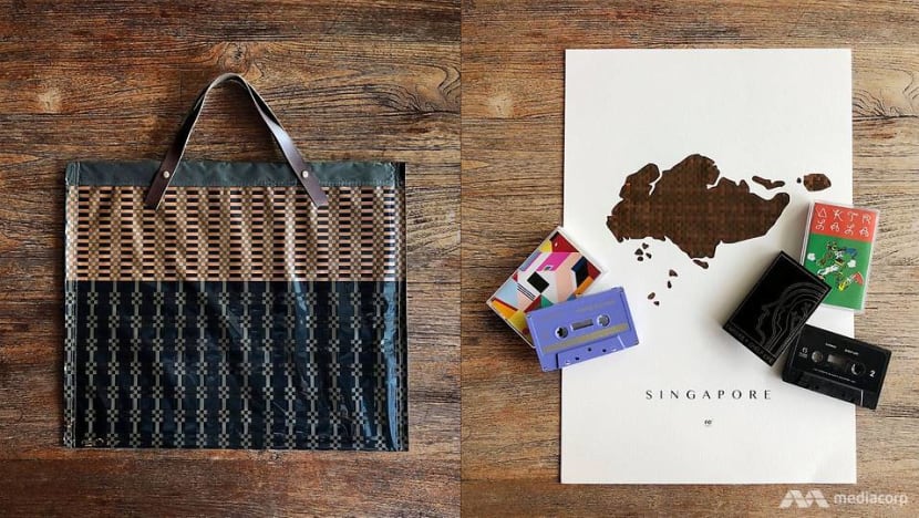 Remember your old cassette tapes? They get transformed into beautiful accessories Remember your old cassette tapes? They get transformed into beautiful accessories