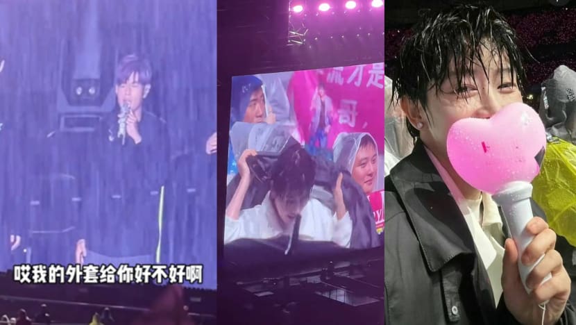 Jay Chou Gives Lucky Fan His S$19K Dior Jacket To Use As A Raincoat During Concert Jay Chou Gives Lucky Fan His S$19K Dior Jacket To Use As A Raincoat During Concert