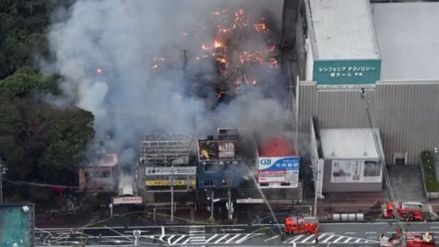 日本伊势神宫附近商店街大火 火势蔓延多栋建筑
