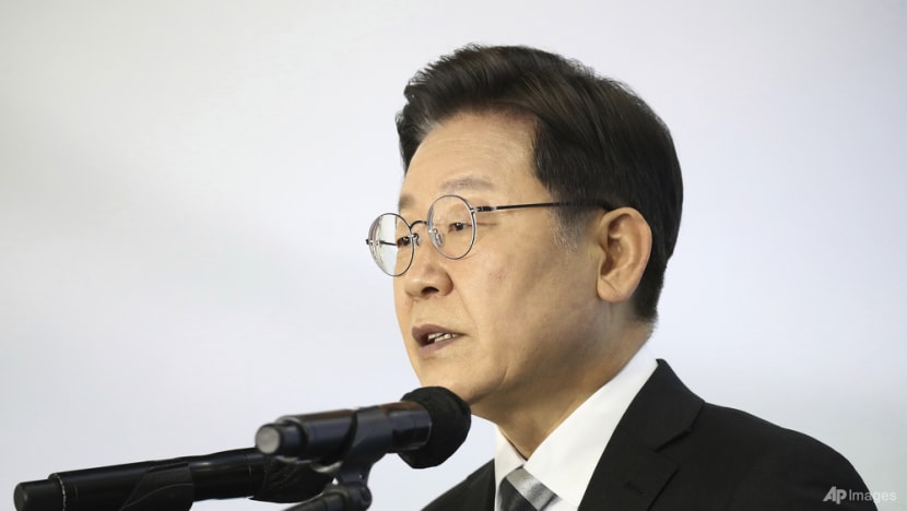 In South Korea, hair loss emerges as new election issue