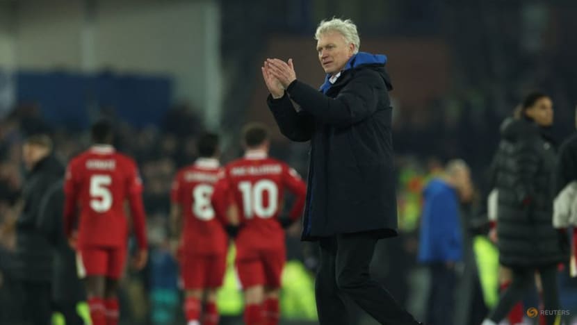 Chaotic finish to old-school game perfect derby finale at Goodison