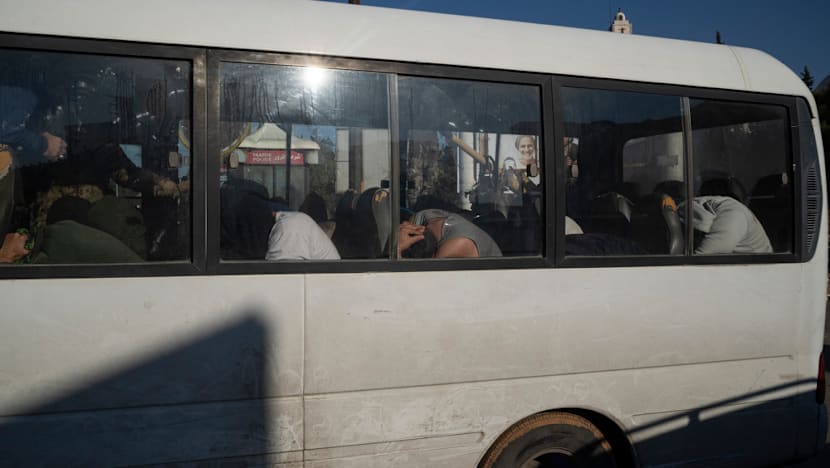 Syria bus crash kills at least 35