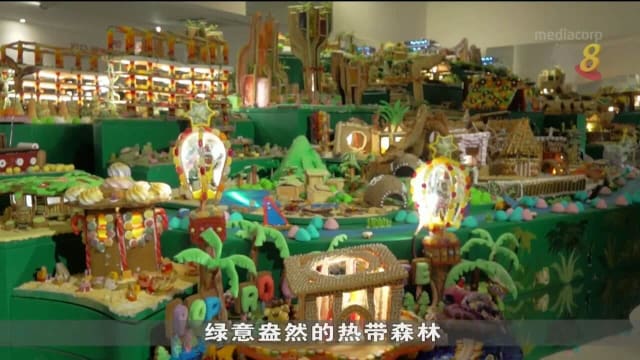 世界各地陆续亮起圣诞装饰 期盼美好未来