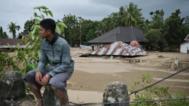 印尼斯里兰卡和泰国连遭暴雨侵袭 已致逾1300人死亡