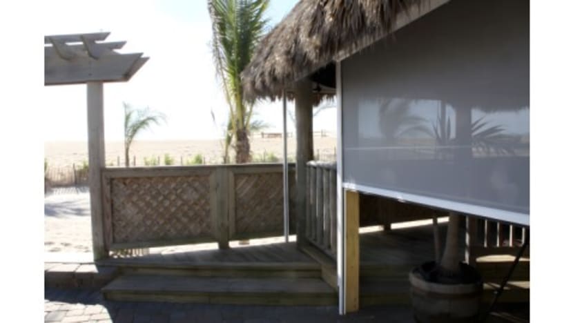 Somfy Enhances Outdoor Comfort with Smart Motorized Systems and Weather Sensors for Zip Screens