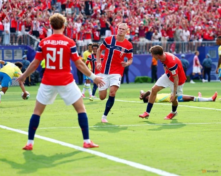 Vozinha, Haaland named in fan-voted World Cup dream team