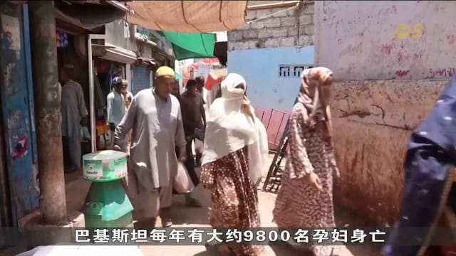 印度迎来高温天气 北方邦一度录得摄氏48.2度高温