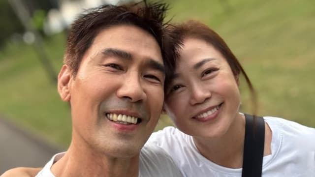 翻出和向云婚纱照，陈之财感谢当年首个分享婚讯的他！