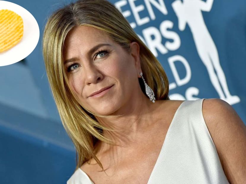 Jennifer Aniston has admitted her level of self-control is annoying to other people as she eats just a single crisp when she's stressed.
