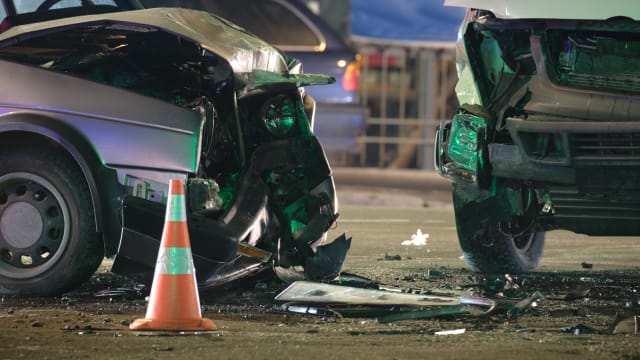 韩国高速公路40多辆车连环撞 13人受伤