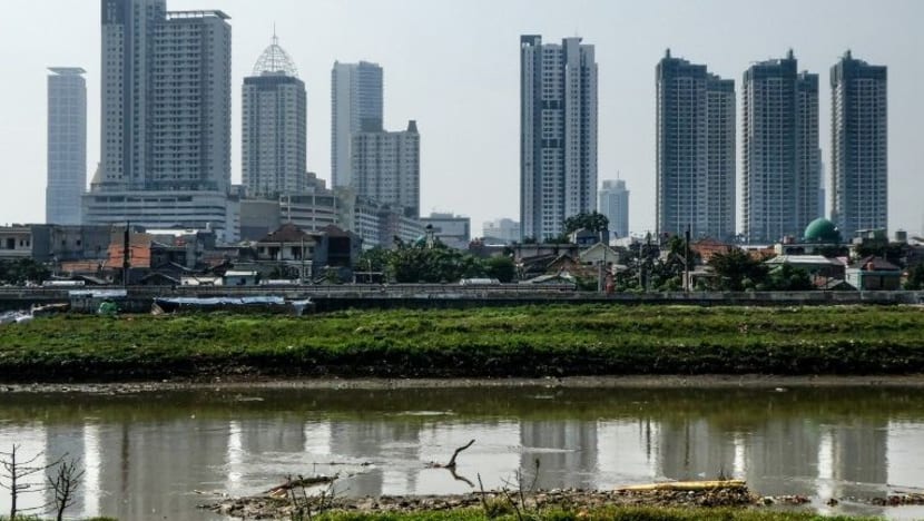 Ratusan bantah dasar baru Indonesia sekat khidmat kereta sewa Ratusan bantah dasar baru Indonesia sekat khidmat kereta sewa