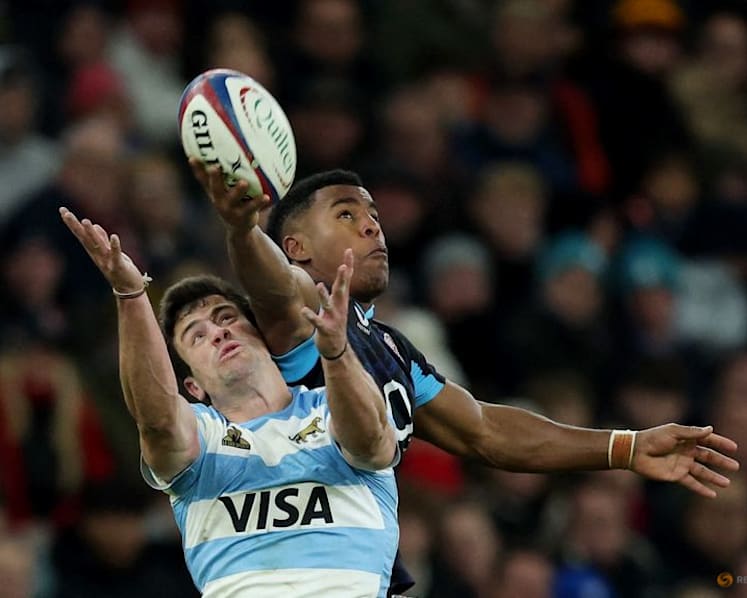 England survive Argentine comeback for 27-23 win