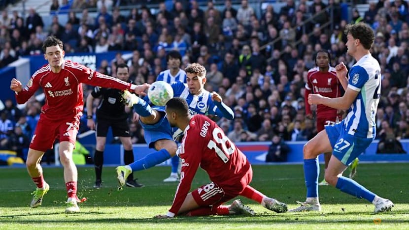 Welbeck double steers Brighton to 2-1 victory over Liverpool