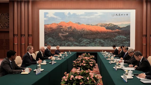 美国众议院代表团会晤中国外长王毅