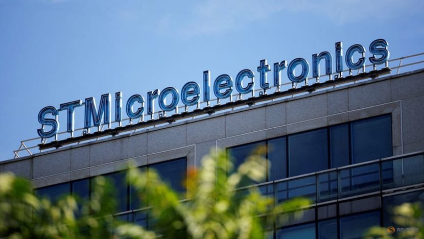STMicroelectronics may cut 2,000-3,000 jobs in France, Italy - Bloomberg News STMicroelectronics may cut 2,000-3,000 jobs in France, Italy - Bloomberg News