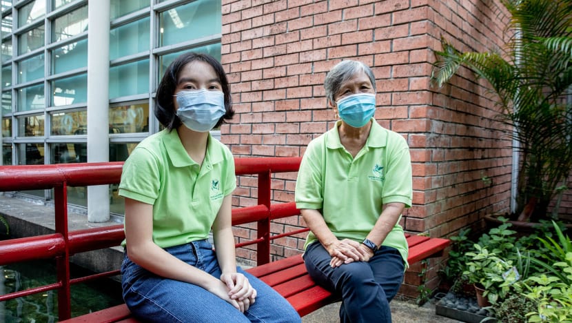 Caring for the dying: Why some hospice volunteers would like in-person interactions to resume soon Caring for the dying: Why some hospice volunteers would like in-person interactions to resume soon