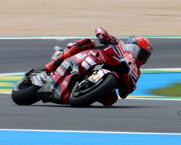 Marquez wins Brazilian Grand Prix sprint