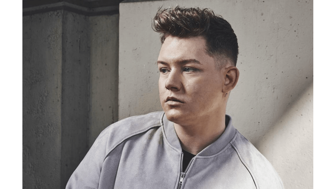 Michael Rice got Eurovision 'survival tips' from SuRie - 8days