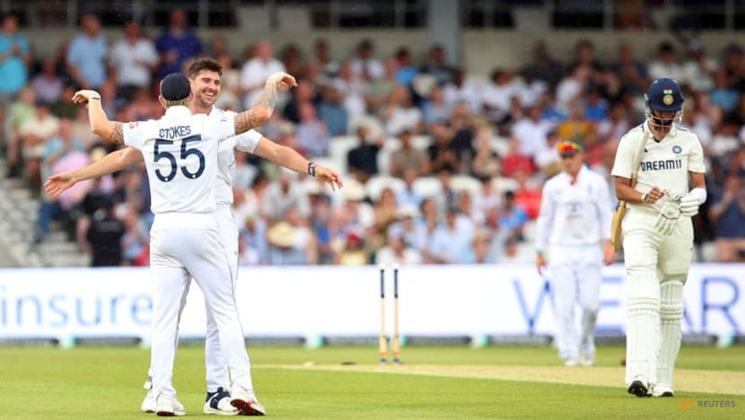 India lower-order collapse gives England hope of dramatic test win India lower-order collapse gives England hope of dramatic test win