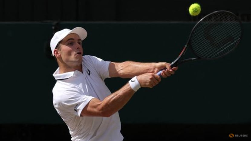 Ruthless Zverev spoils Fery's Wimbledon dream to power into final