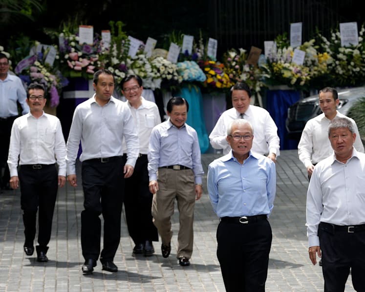 Tributes pour in for property tycoon Kwek Leng Joo at his wake