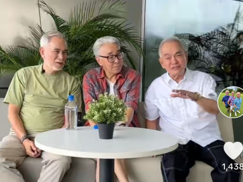 Veteran actor Richard Low was poached by another broadcaster but stayed with Mediacorp because he is 'the loyal type' Veteran actor Richard Low was poached by another broadcaster but stayed with Mediacorp because he is 'the loyal type'
