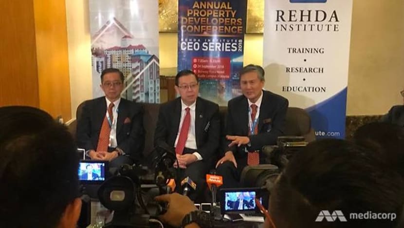 Turunkan harga rumah, tidak ada pembangunan khusus warga asing, tegas Lim Guan Eng