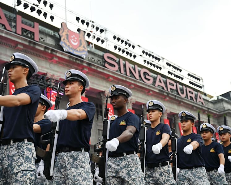 Large turnout expected around Marina Bay for last NDP preview show; crowd-control measures in place