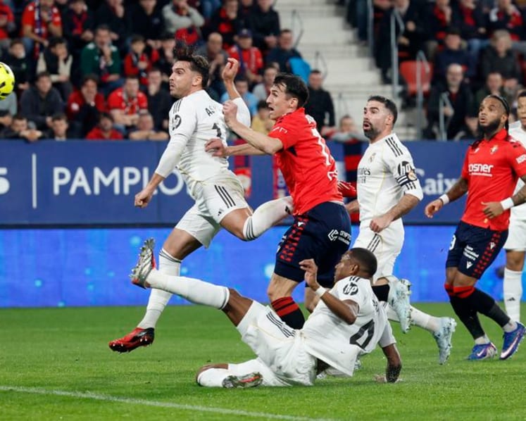 Osasuna stun Real Madrid 2-1 to blow LaLiga title race open