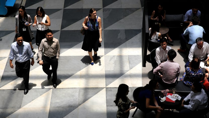 MOM's first nationwide study shows gap growing slightly between median wages of men and women