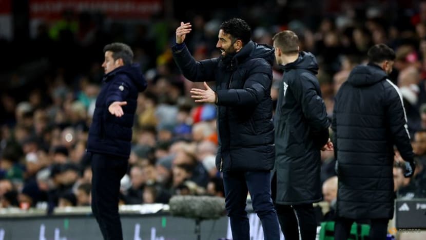 Late Martinez strike earns Man Utd much-needed victory at Fulham