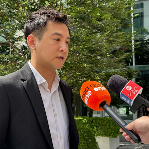 前演员方威捷PR身份被撤　服刑后将遣返禁再入境