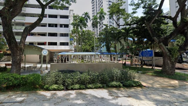 因环境不卫生 芽笼峇鲁一家餐厅被令停业两周