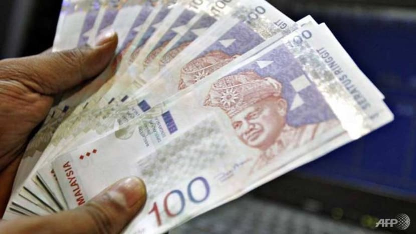 Peniaga redha, pelanggan guna wang kertas RM100 palsu Peniaga redha, pelanggan guna wang kertas RM100 palsu