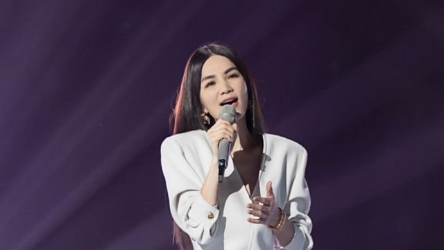 Ella《乘风2023》初舞台夺冠 　选唱歌曲掀回忆杀！