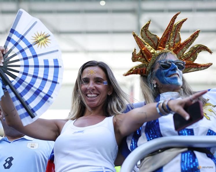 World Cup passion trumps Miami heat for Uruguay and Cape Verde fans