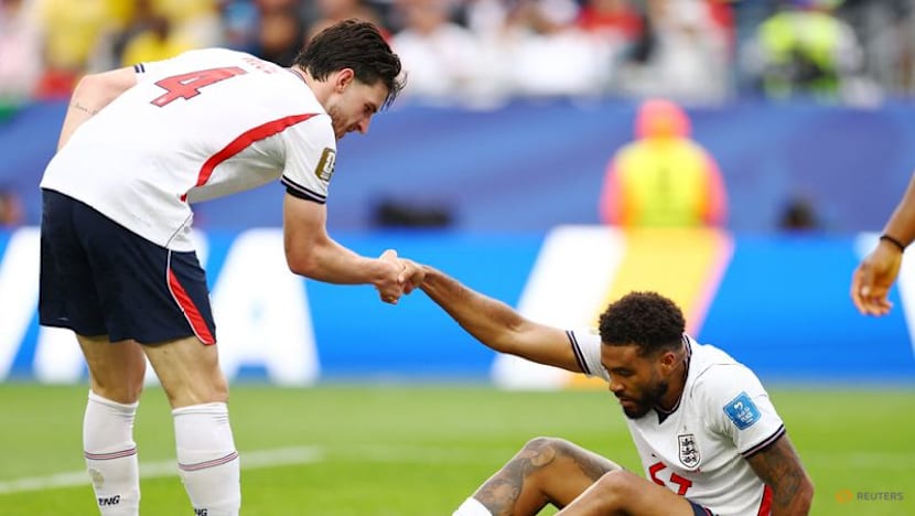 England's James a doubt against Panama after solo training on Friday