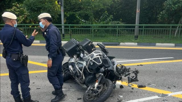 重型摩托金文泰出车祸 促网民提供视频还原现场