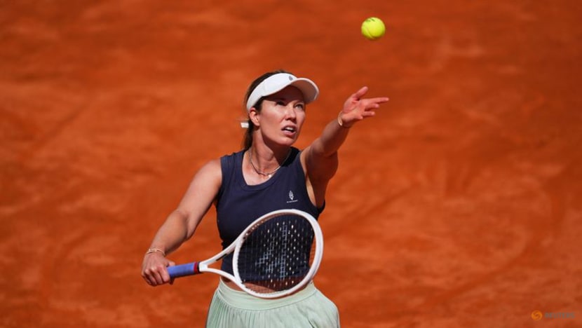 Swiatek's struggles continue as Collins ends Rome title defence Swiatek's struggles continue as Collins ends Rome title defence